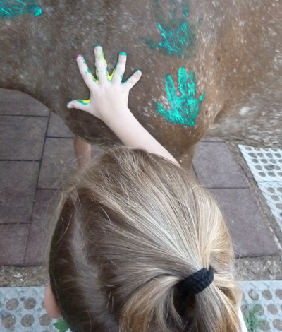 Finger Pferd